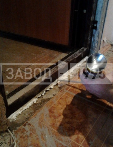 Запенивание монтажных швов