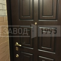 Дверь с фрезеровкой Дверь с фрезеровкой