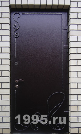 Установленная дверь Установленная дверь