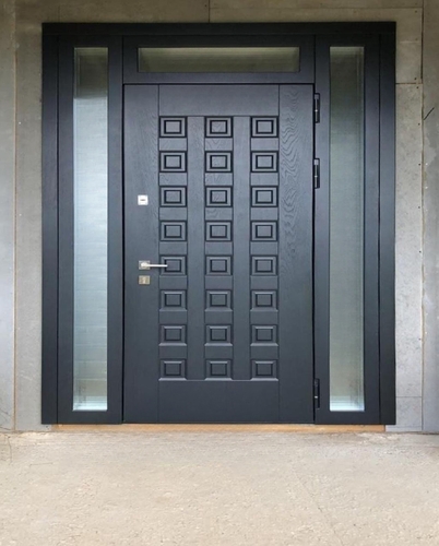 Парадная стальная дверь